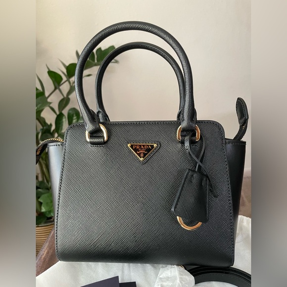 Authentic PRADA Borsa Saffiano 1BA380 - Picture 2 of 16